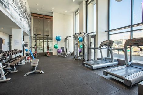 Photo of property in Clyde Quay Wharf, 2a/6 Clyde Quay Wharf, Te Aro, Wellington, 6011