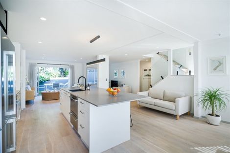 Photo of property in 2/26 Onepoto Road, Hauraki, Auckland, 0622