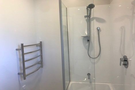 Photo of property in 1/51 Riverlea Avenue, Pakuranga, Auckland, 2010