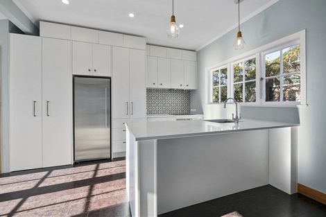 Photo of property in 24 Fitzherbert Street, Alicetown, Lower Hutt, 5010