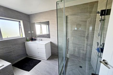 Photo of property in 247c Glenfield Road, Hillcrest, Auckland, 0627