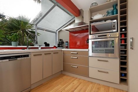 Photo of property in 29 Glucina Avenue, West Harbour, Auckland, 0618