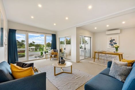 Photo of property in 176 Ti Rakau Drive, Pakuranga Heights, Auckland, 2010