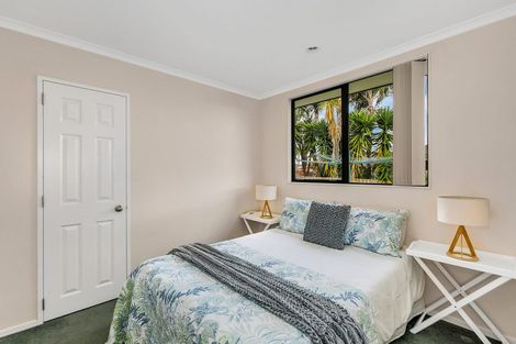 Photo of property in 21 Frederick Reece Drive, The Gardens, Auckland, 2105
