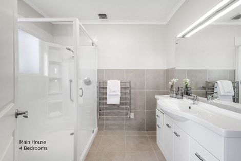 Photo of property in 11 Evelyn Road, Cockle Bay, Auckland, 2014