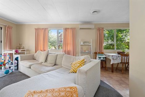 Photo of property in 8b Glover Place, Onerahi, Whangarei, 0110