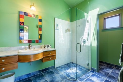 Photo of property in 1 Garland Terrace, Kelvin Heights, Queenstown, 9300