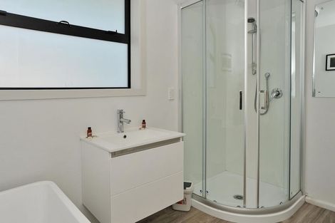 Photo of property in 402 Ilam Road, Bryndwr, Christchurch, 8053