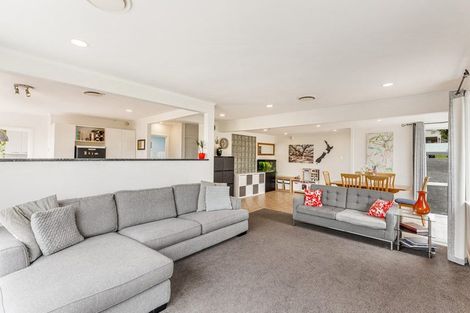Photo of property in 91 Don Buck Road, Massey, Auckland, 0614