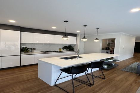 Photo of property in 92 Ksenia Drive, Flat Bush, Auckland, 2019