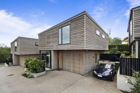 Photo of property in 2b Arthur Crescent, Hauraki, Auckland, 0622