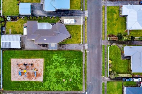 Photo of property in 16 Ramanui Avenue, Hawera, 4610