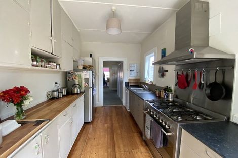 Photo of property in 24 Rolleston Street, Mount Cook, Wellington, 6021