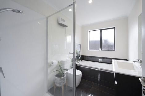 Photo of property in 18 Grey Way, Russley, Christchurch, 8042