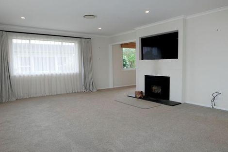 Photo of property in 77 Gray Avenue, Paraparaumu Beach, Paraparaumu, 5032