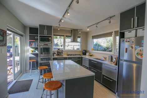 Photo of property in 2/2a Medbury Terrace, Fendalton, Christchurch, 8041