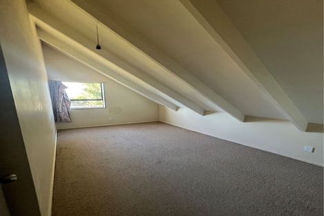 Photo of property in 29 Momorangi Crescent, Redwood, Christchurch, 8051