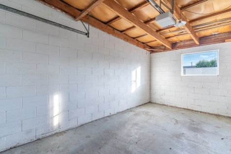 Photo of property in 5b Anne Street, Winton, 9720