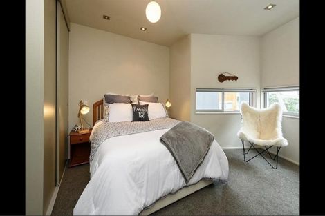 Photo of property in 8/2 Onslow Road, Khandallah, Wellington, 6035