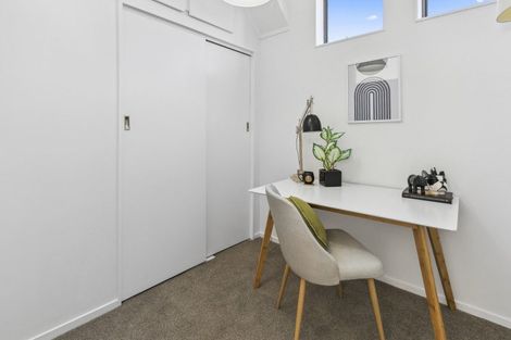 Photo of property in 15 Amapur Drive, Khandallah, Wellington, 6035