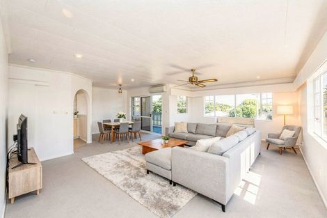 Photo of property in 156 Karaka Street, Castlecliff, Whanganui, 4501