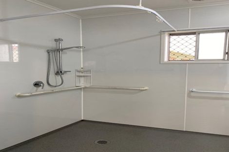 Photo of property in 3/2 Mickle Street, Te Atatu South, Auckland, 0610