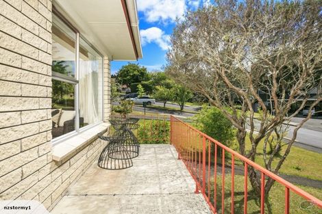 Photo of property in 1/8 Northwick Place, Hillcrest, Auckland, 0627