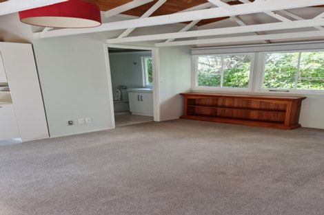 Photo of property in 71 Coulter Road, Henderson Valley, Auckland, 0614