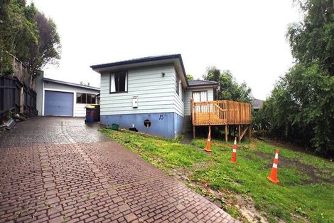 Photo of property in 15 Hydra Place, Glen Eden, Auckland, 0602