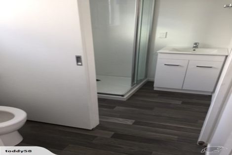 Photo of property in 1/21 Bonito Place, Bayview, Auckland, 0629