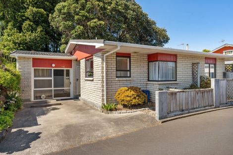 Photo of property in 14 Sackville Street, Fitzroy, New Plymouth, 4312