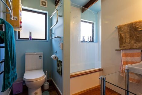 Photo of property in 26 Mackinnon Terrace, Sunshine Bay, Queenstown, 9300