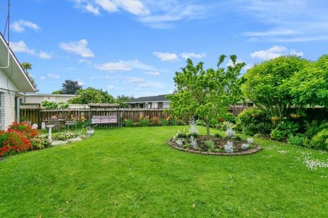 Photo of property in 5 Woodstock Crescent, Leamington, Cambridge, 3432