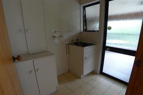 Photo of property in 1/33 Deanna Drive, West Harbour, Auckland, 0618