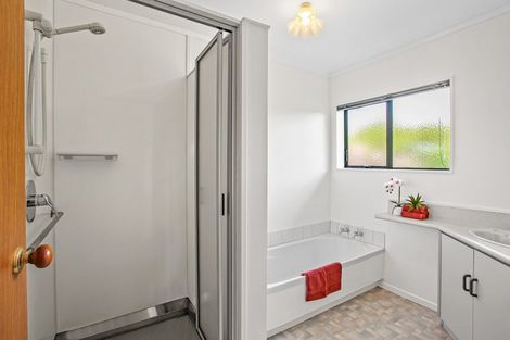 Photo of property in 2/38 Waimea Street, Westown, New Plymouth, 4310