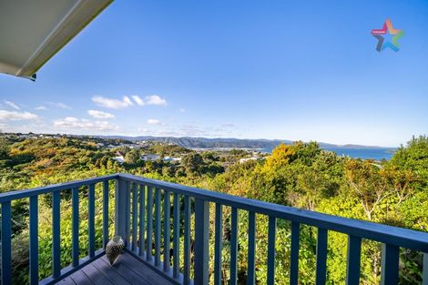 Photo of property in 10 Laurel Grove, Maungaraki, Lower Hutt, 5010