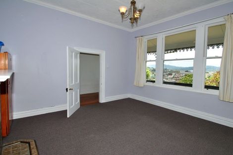 Photo of property in 53 Easther Crescent, Kew, Dunedin, 9012