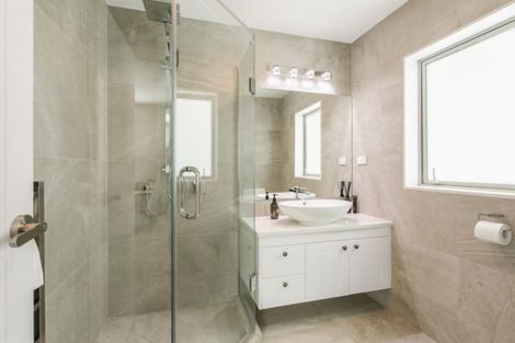 Photo of property in 57 Admirals Court Drive, Greenhithe, Auckland, 0632