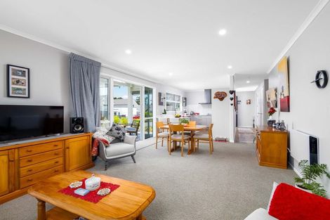 Photo of property in 33 Te Wairere Crescent, Kerikeri, 0230