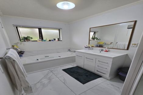 Photo of property in 29 Westhaven Drive, Tawa, Wellington, 5028