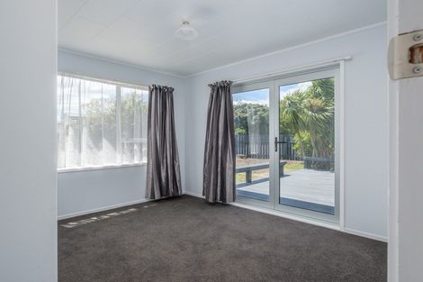 Photo of property in 1 Anita Grove, Riverdale, Gisborne, 4010