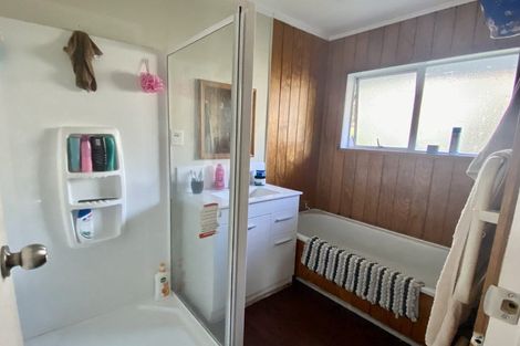 Photo of property in 20 Simon Ellice Drive, Bayview, Auckland, 0629