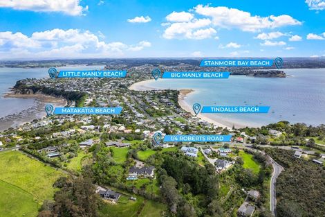 Photo of property in 1/4 Roberts Road, Matakatia, Whangaparaoa, 0930