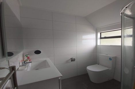 Photo of property in 2/249 Muritai Road, Eastbourne, Lower Hutt, 5013