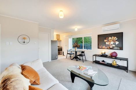 Photo of property in 2/7 Putney Place, Ranui, Auckland, 0612