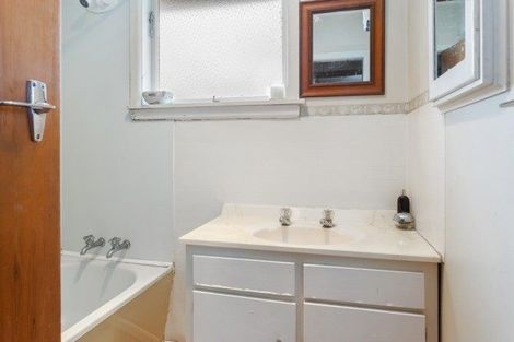 Photo of property in 35 Geddis Street, Rangiora, 7400