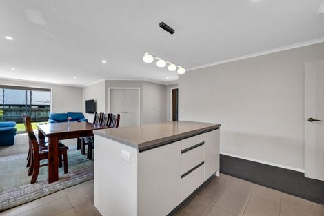 Photo of property in 75 Dillon Drive, Bell Block, New Plymouth, 4312