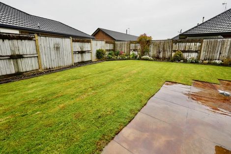 Photo of property in 24 Johnstone Drive, Fitzherbert, Palmerston North, 4410