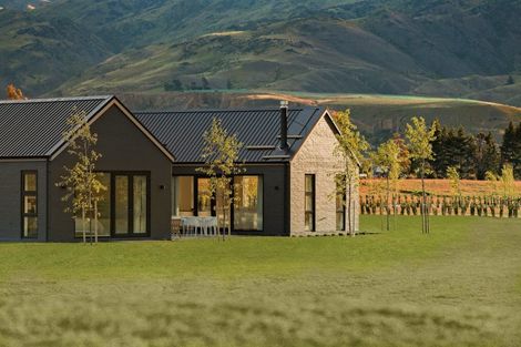 Photo of property in 77 Stone Drive, Cromwell, 9384