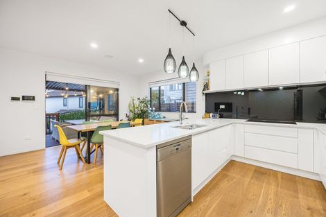 Photo of property in 37 Cavalli Road, Long Bay, Auckland, 0630